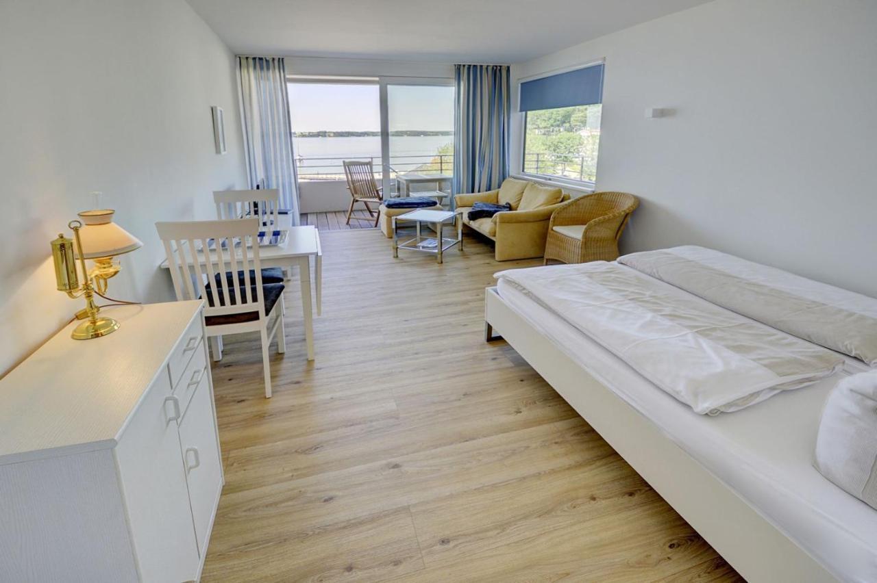 Fewo1846 Intermar - Strandbude - Studioapartment Mit Balkon Und Meerblick Gluecksburg Luaran gambar
