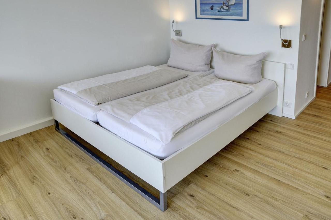 Fewo1846 Intermar - Strandbude - Studioapartment Mit Balkon Und Meerblick Gluecksburg Luaran gambar